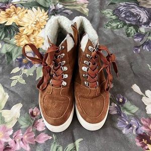 Steve Madden platform ankle boot